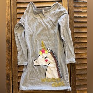 FabKids Gray Long-Sleeved Straight Dress with Unicorn Vibes Size Medium